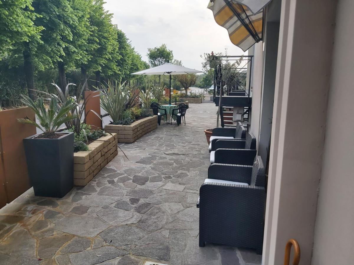 Hotel La Passeggiata Desenzano del Garda Zewnętrze zdjęcie