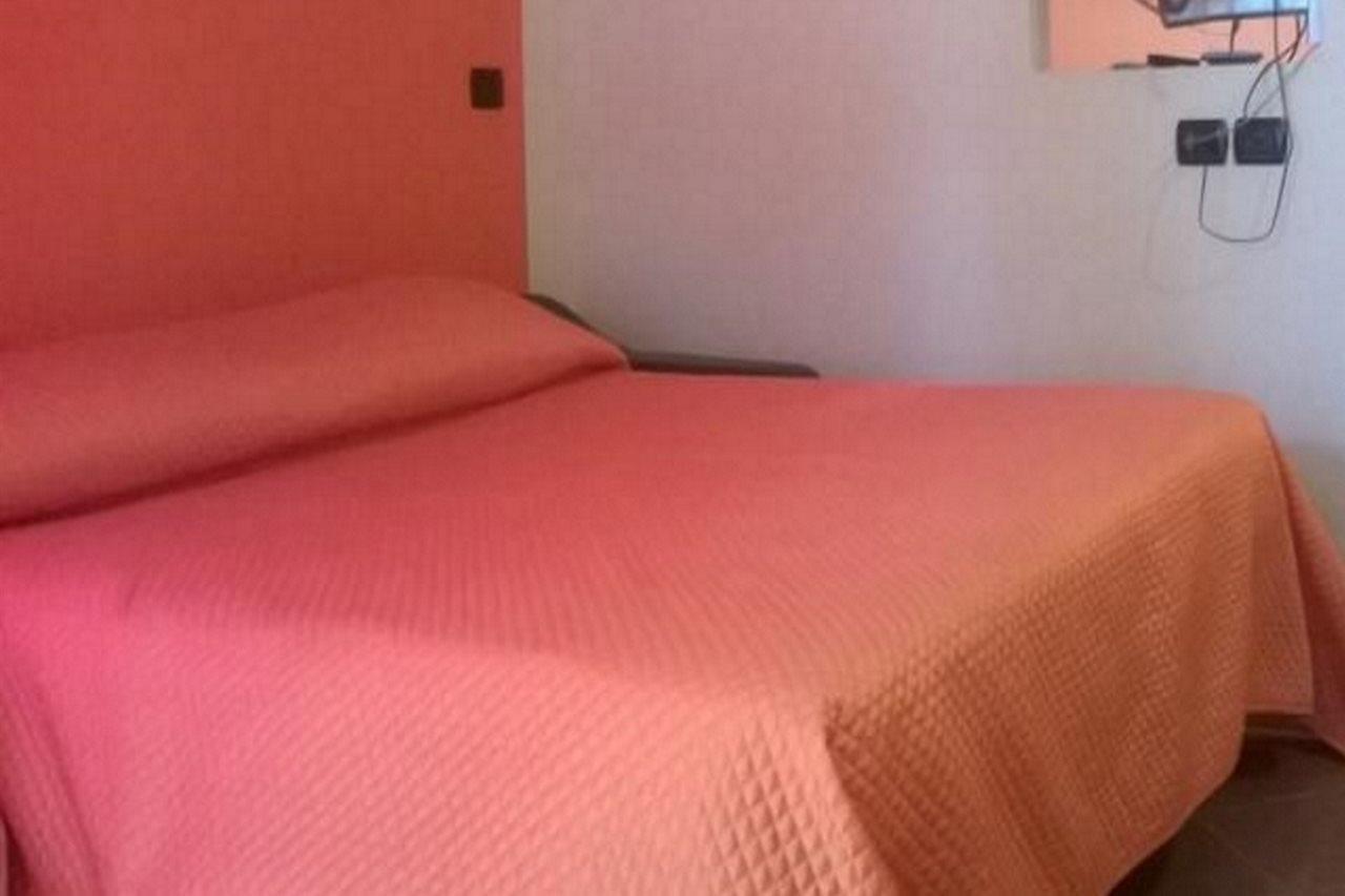 Hotel La Passeggiata Desenzano del Garda Zewnętrze zdjęcie