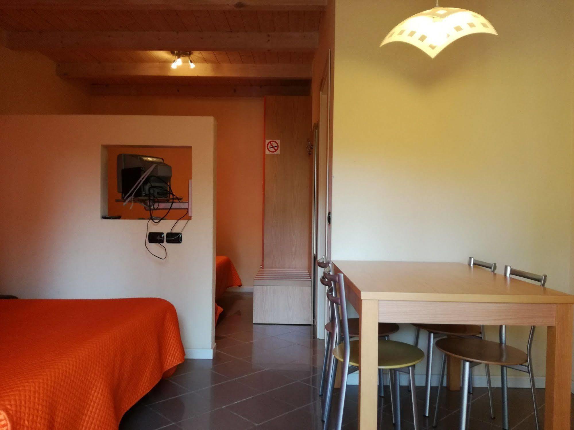 Hotel La Passeggiata Desenzano del Garda Zewnętrze zdjęcie